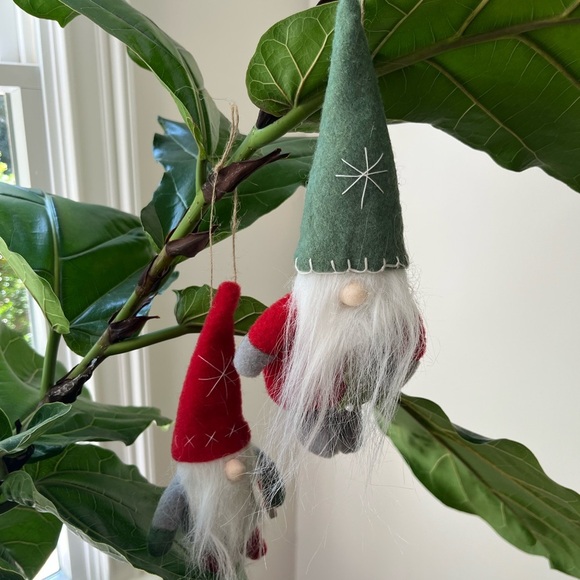 Christmas Holiday Gnome Tree ornament,   - Red and Green - Picture 2 of 6